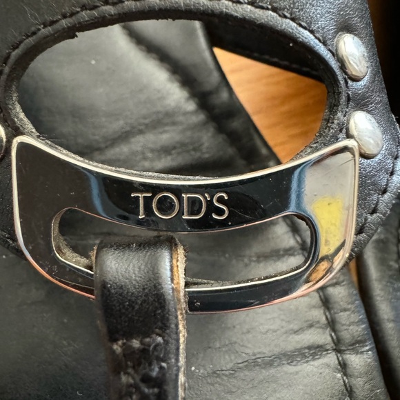 TOD’S Leather Driver Sandals - Picture 2 of 6